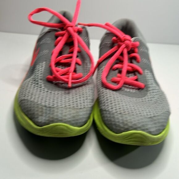 Nike Revolution Neon Sneakers - Picture 3 of 8